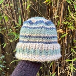Sea Salt Hand‑Knit Chunky Beanie (Unisex)